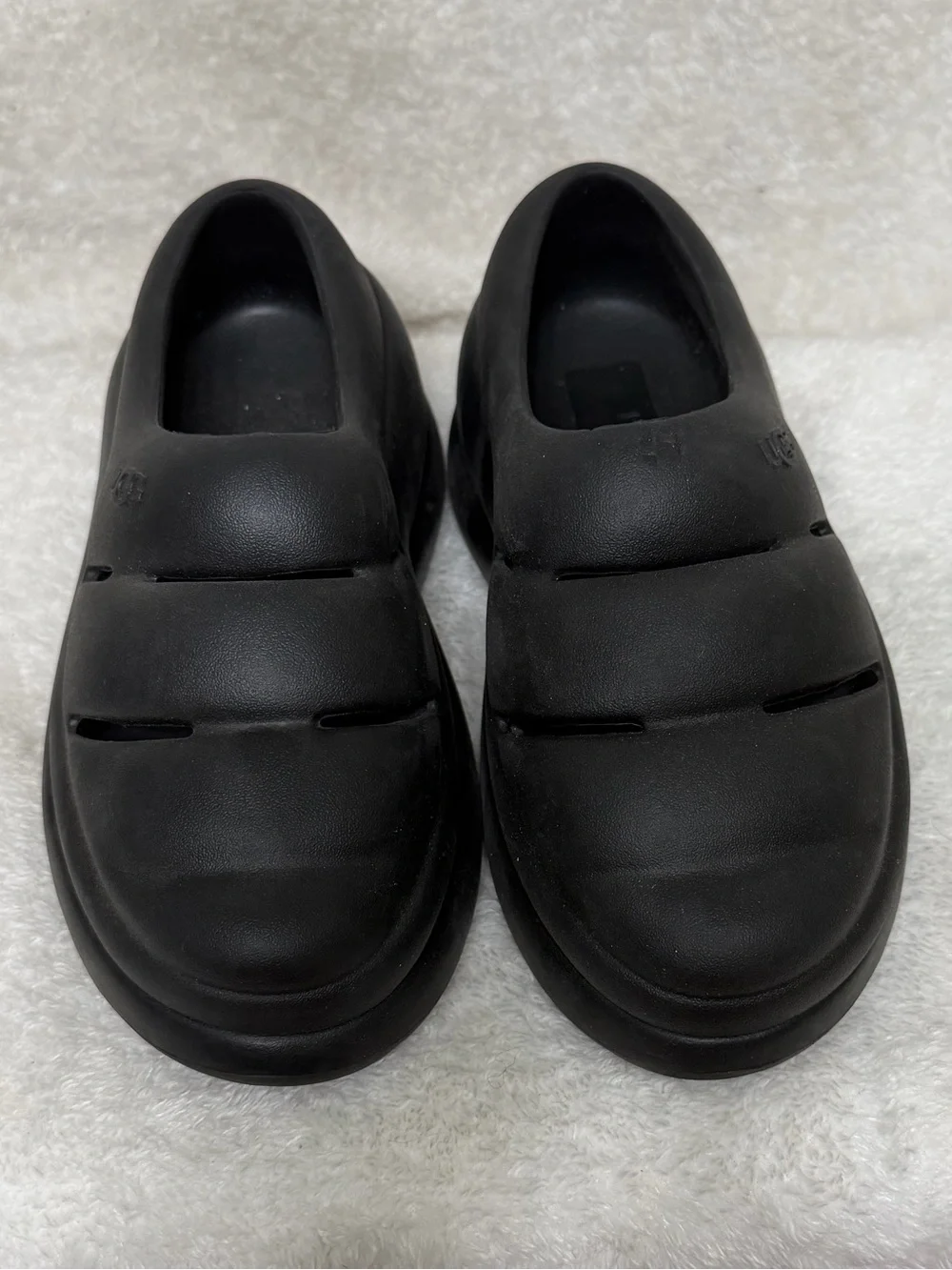 UGG Sport Yeah Clog slip-on shoes in black size 8